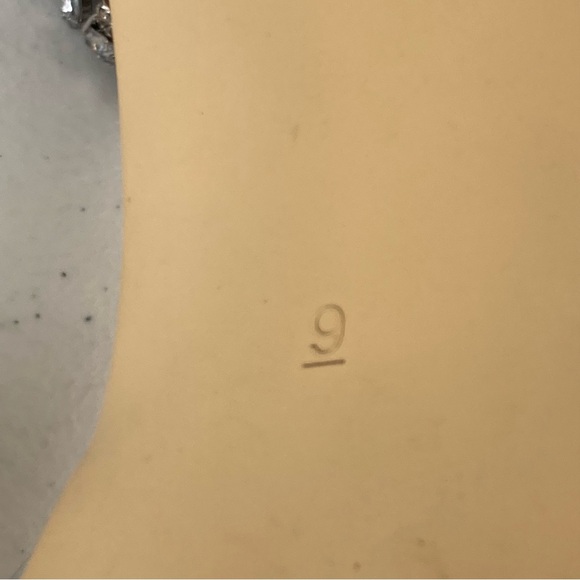 Badgley Mischka American Glamour Heels Silver Rhinestone Ankle Strap Size 9 - Picture 16 of 16